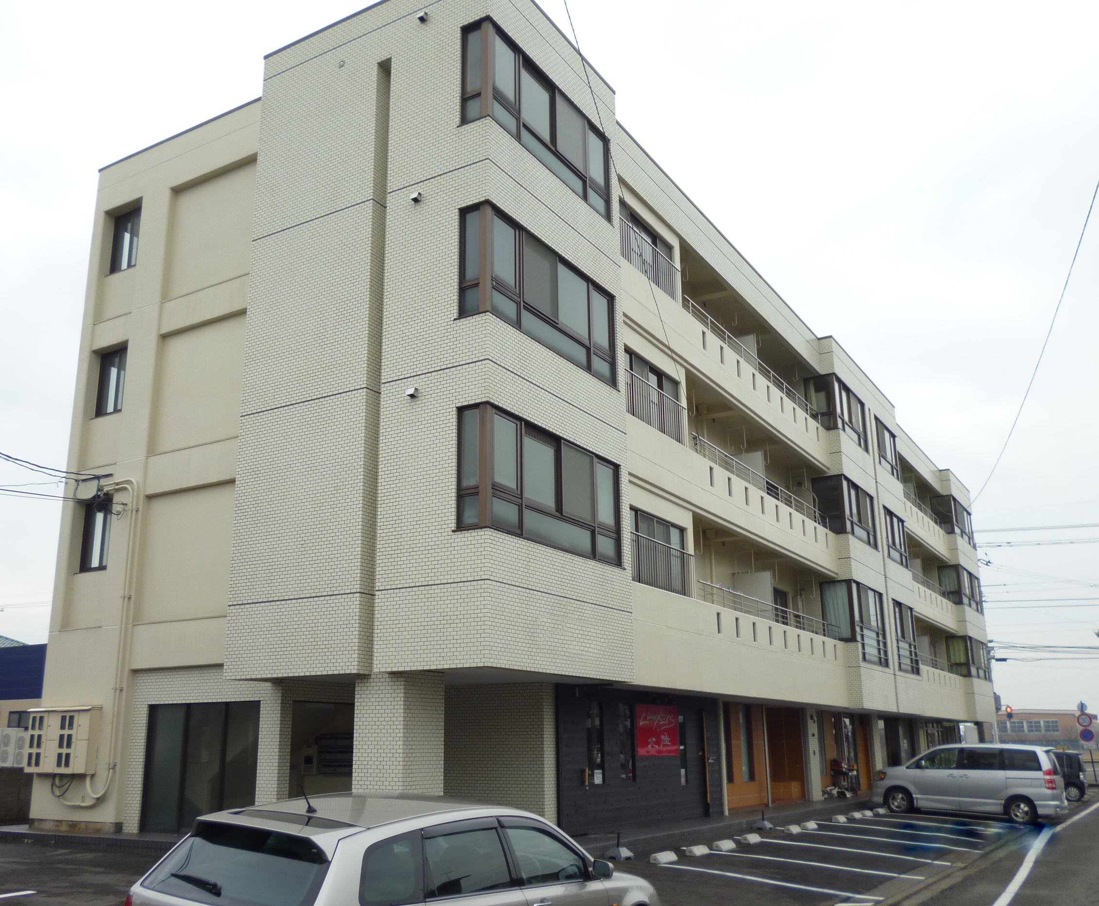 福井市大宮6 タカヨシビル